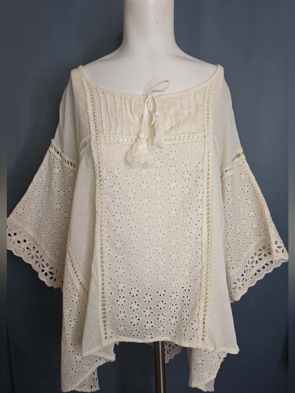 Coco +jaimeson Cream Bohemian Tunic With Kimono Sleeves Eyelet Lace Top S NWOT